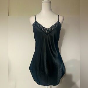Vintage Victoria’s Secret GOLD LABEL, black satin chemise